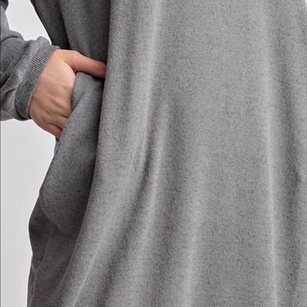 Easel Embroidered Sleeve Dress - Picture 2 of 4